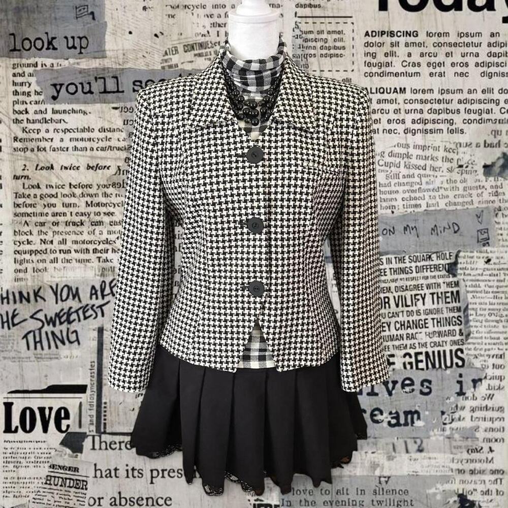 Oleg Cassini black & white houndstooth blazer with button front